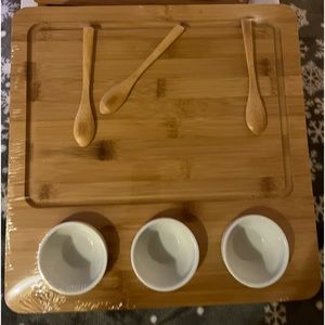 Eternal Living Bamboo Board Cheese Set